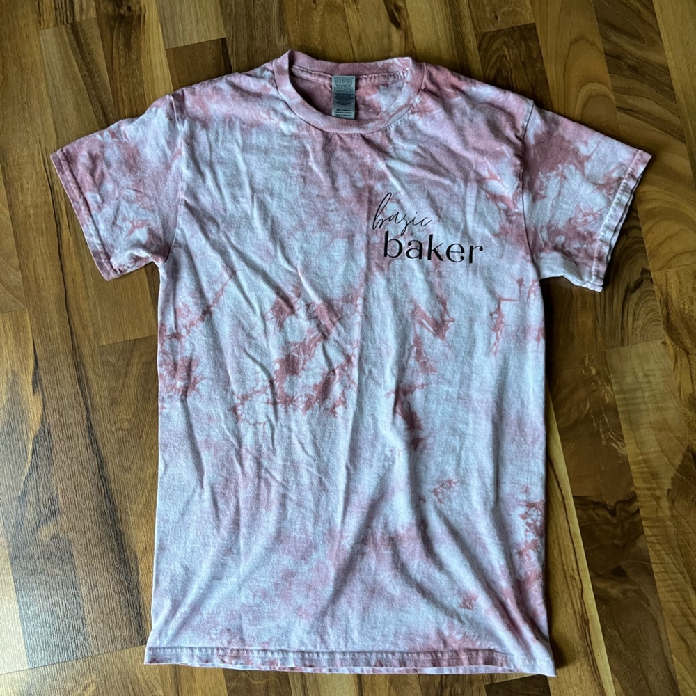 NWOT Basic baker shirt